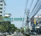 ขายที่ดินบางกะปิถนนแฮบปี้แลนด์ลาดพร้าว หน้าหมู่บ้านสินธร3ไร่